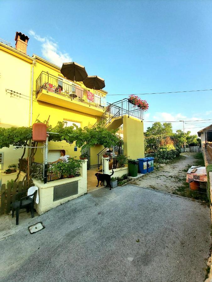 Ferienwohnung Marija Pula Exterior foto